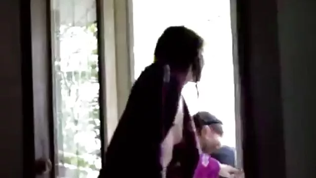 Καυτό πορνό χωρίς εγγραφή  Άσχημη θεία παίρνει ελληνικο πορνο ρετρο fucked σκληρά.