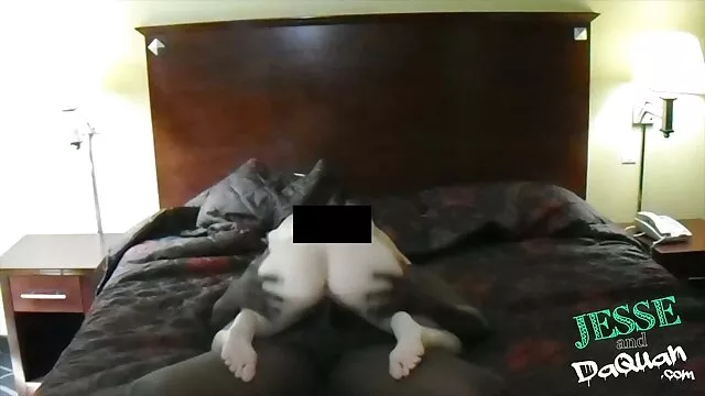 Καυτό πορνό χωρίς εγγραφή  Γαμημένο με ένα φαλακρό σημείο ελληνικο πορν από το θρυλικό Brazzers.